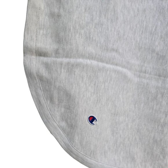 CHAMPION LOGO SWEATSHIRT BLANKET UNIVERSITY OF RHODE ISLAND Size 60" x 72" - Picture 6 of 11